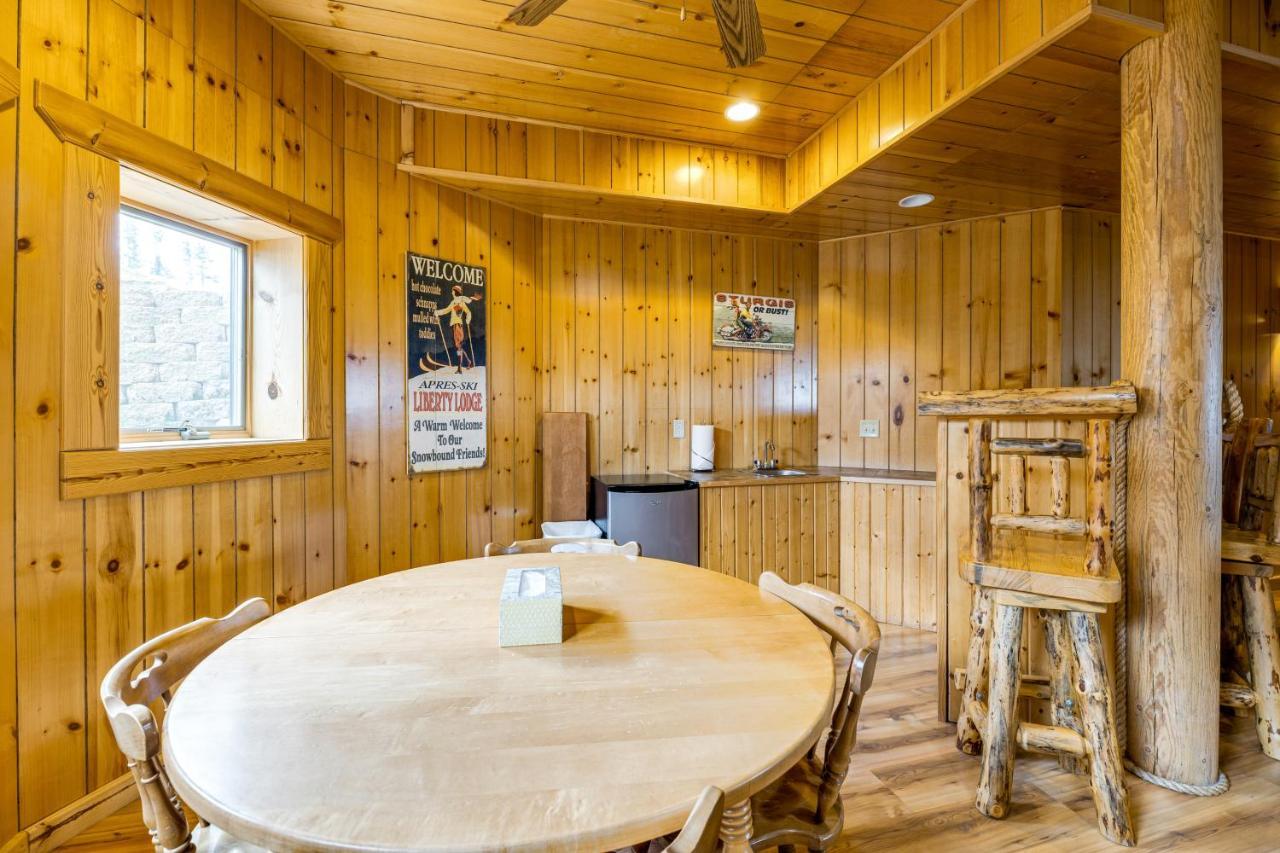 Liberty Lodge At Terry Peak Lead Kültér fotó